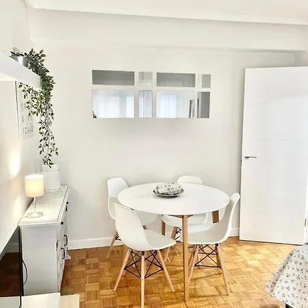 Tranquilidad Al Lado Del Centro Parking Incluido Apartment