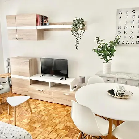 Apartment Tranquilidad Al Lado Del Centro Parking Incluido Oviedo